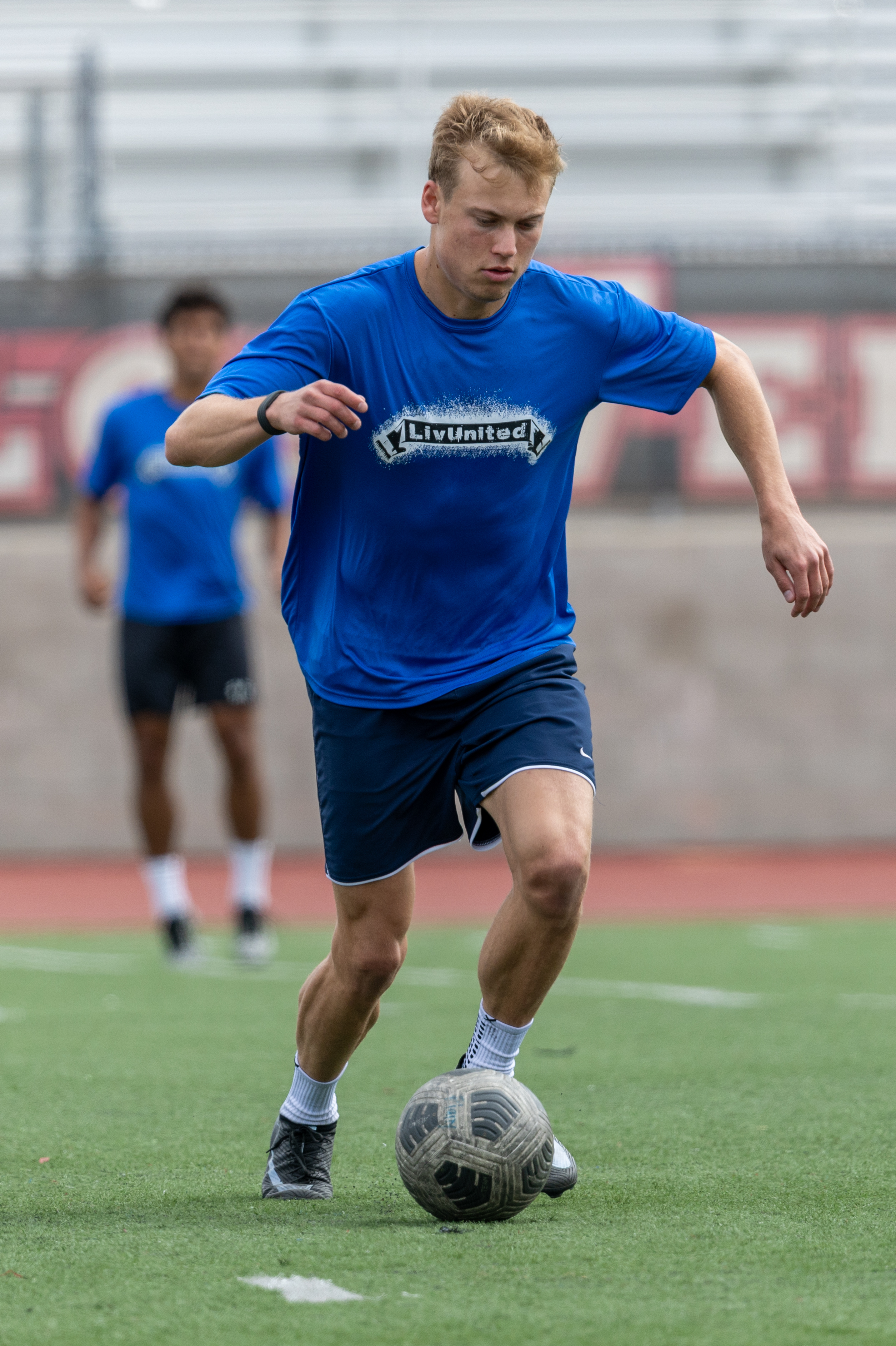 Athlete receiving college recruiting guidance
